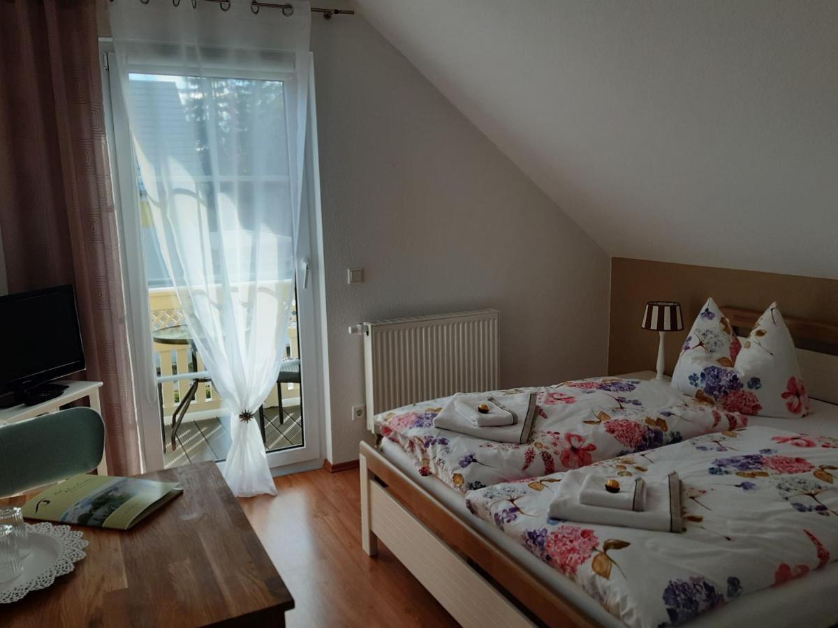 Gastezimmer Rosi Bad Klosterlausnitz Εξωτερικό φωτογραφία